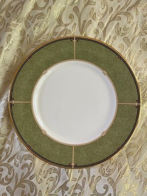 Wedgwood Oberon 9'' accent plate, fine bone china New with Tag, combine shipping