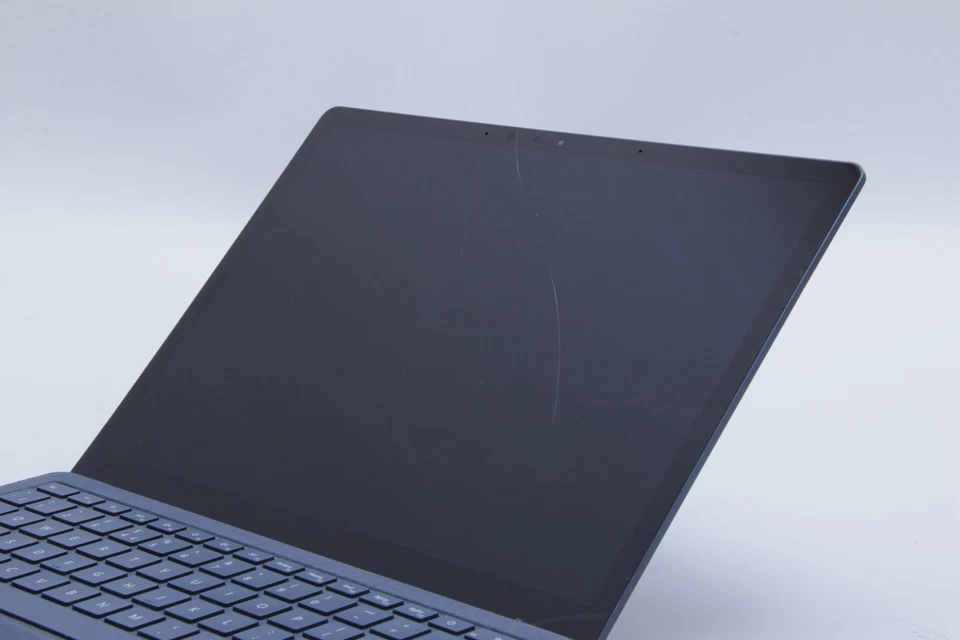 Microsoft Surface Laptop Intel i7 7th Gen 16GB RAM 512GB NVMe SSD Windows 11 Pro - Image 3 of 4