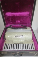 Crucianelli Accordion Pancordian W/Straps & Case Working Condition White Pearl