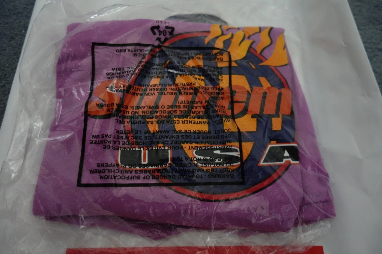 Tee shirt Supreme Fire violet clair taille Medium FW17