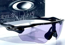 NEW Oakley RADAR EV PATH  Black w Galaxy PHOTOCHROMIC Clear Lens Sunglass 9208