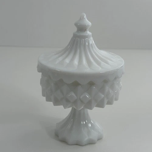 L.E. Smith Milk Glass Carousel Diamond Covered Candy Dish - Vintage