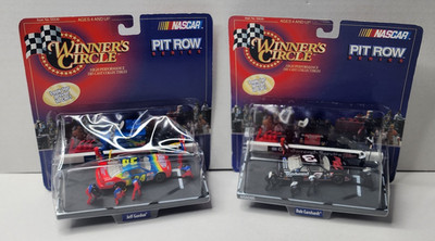 Lot - 1998 Winner's Circle Pit Row Series - Dale Earnhardt/Jeff Gordon [READ]