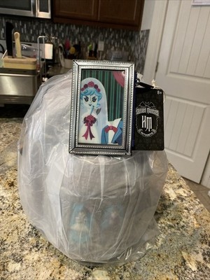 Disney Haunted Mansion Stretching Room Portraits Loungefly Backpack & Wallet NWT