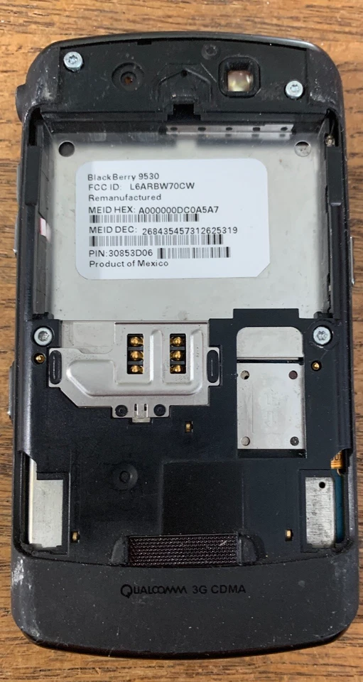 BlackBerry Storm 9530 - 1GB - Black (Verizon) Smartphone - Image 2 of 2