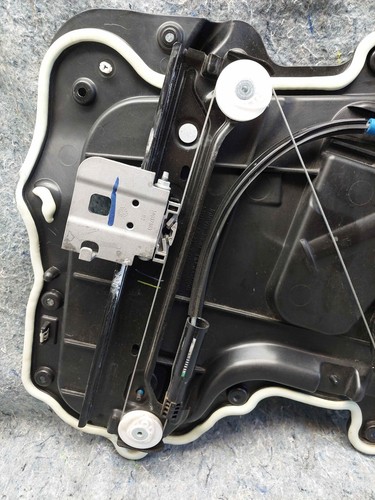 2017-2023 Tesla Model 3 M3 Rear Left Door Window Regulator & Motor + Carrier LH - Picture 2 of 7