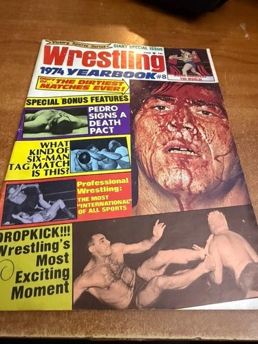 WRESTLING 1974 YEARBOOK # 8 - BLOODY COVER - 1974