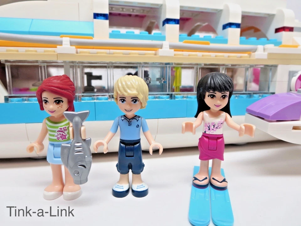 LEGO 41015 Dolphin Cruiser Yacht Friends Set Completo Seadoo Barco de Esquí Acuático Foto 3 de 4