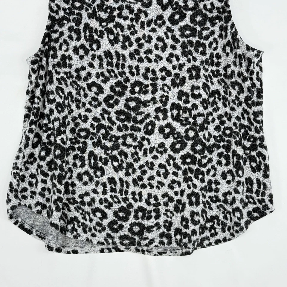 Camiseta sin mangas New York & Company tejida con estampado de animales para mujer talla 2XL gris Foto 3 de 4