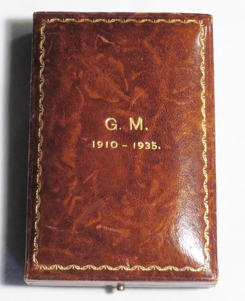 1910-35 George V & Queen Mary Sterling Silver Jubilee Medal Original Case - Image 2 of 4