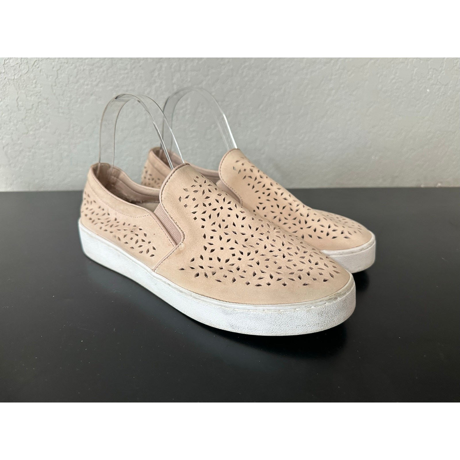 Vionic Splendid Midi Perforated Slip On Pink Snea… - image 1