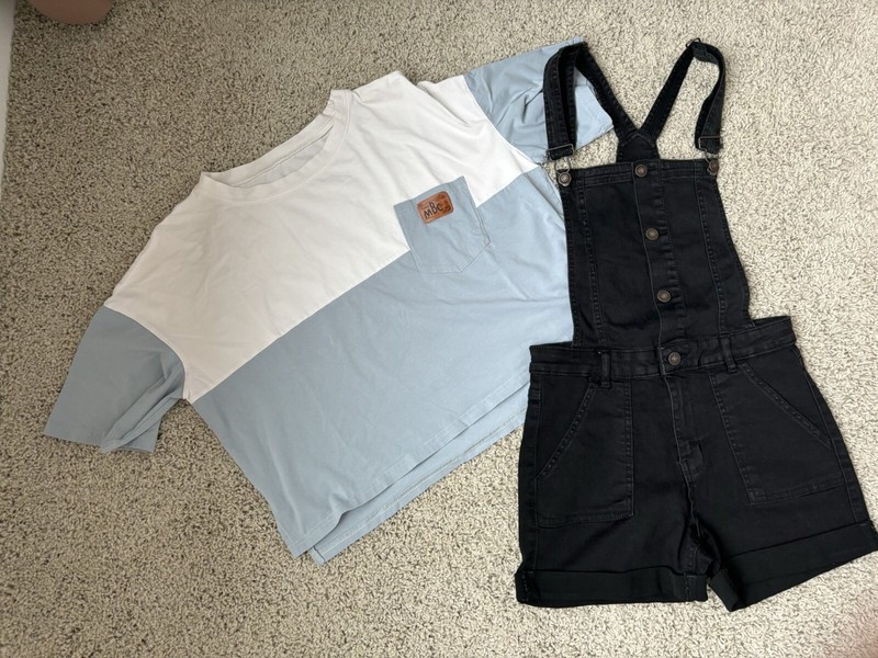 Lot of 2 Cute Youth Outfits, T with Romper, Size S , Pre-owned