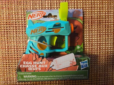 NEW Nerf Easter Egg Hunt Blaster - 2 Nerf Elite Darts - Pull to Prime