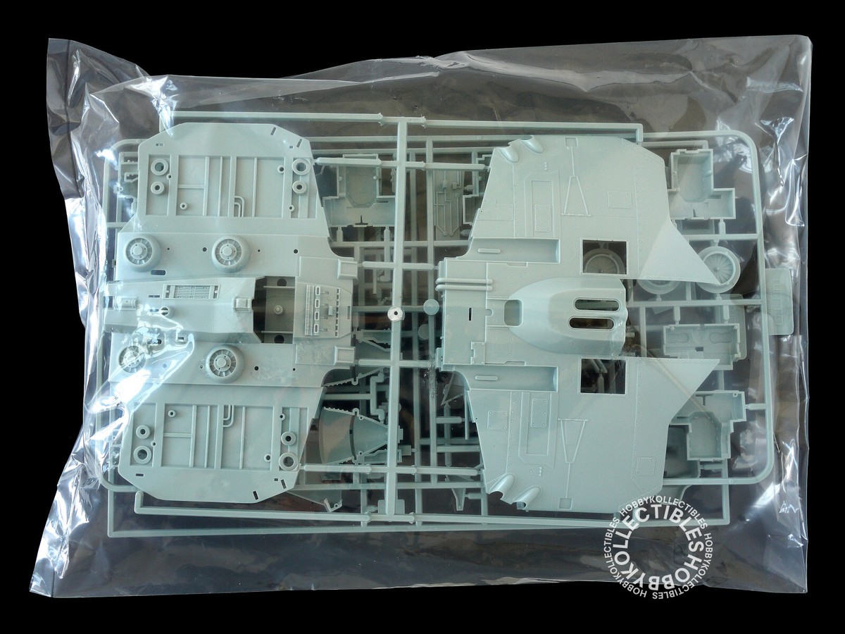 HUMMEL 1/20 スケール MK-35 Two New Sd.Kfz.165 Hummel kits