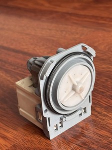 AEG Waschtrockner Laugenpumpe Pumpe Askoll M144