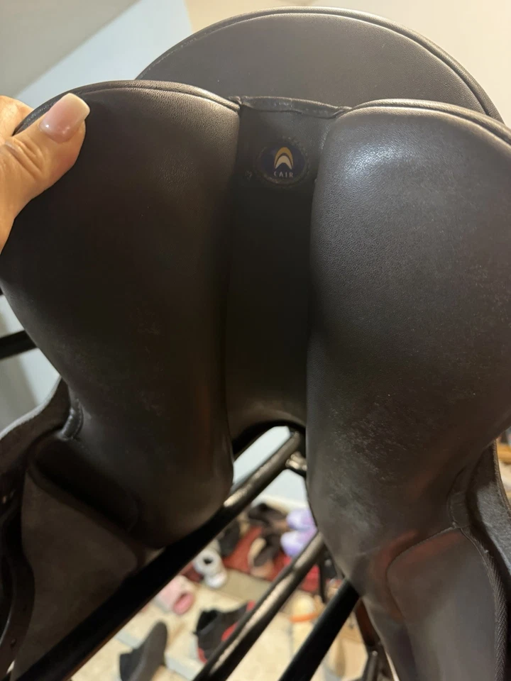 Sistema de garganta Wintec Bates Easy Change 18 pulgadas marrón con sistema CAIRS USADO EN EXCELENTE ESTADO Foto 2 de 4