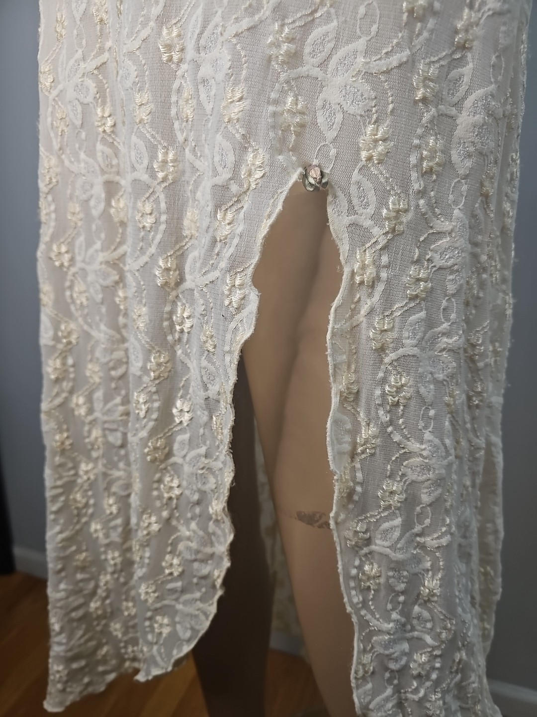 Vintage Claire Pettibone Ivory Nightgown Embroidered Lace Detail Size Medium image 7
