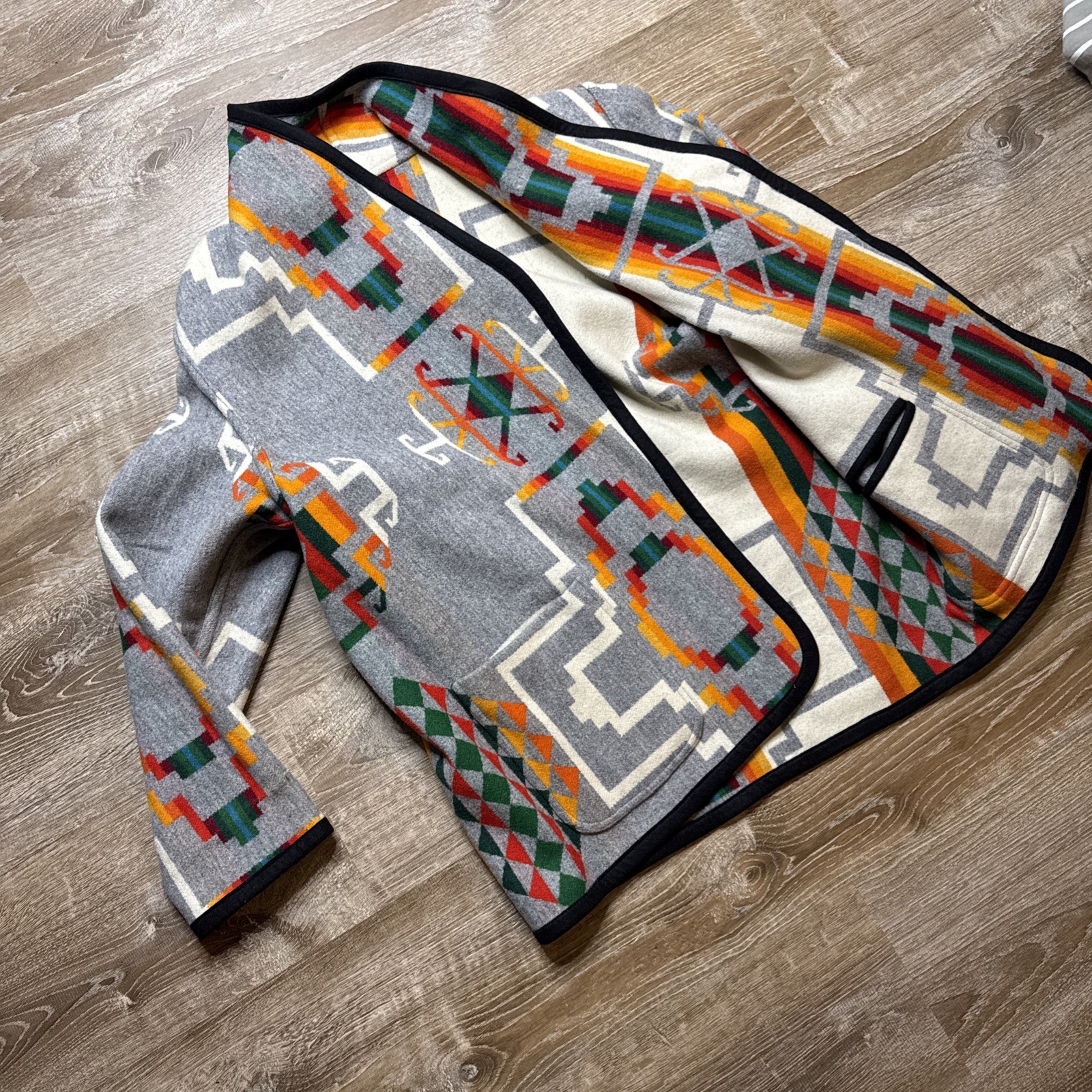 Pendleton Style Wool Blank reversible Women’s Bla… - image 10