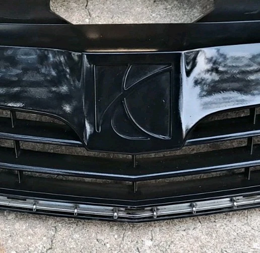 2008-2009 Saturn Aura Upper Grille Black & Black with Emblem Painted Foto 4 de 4