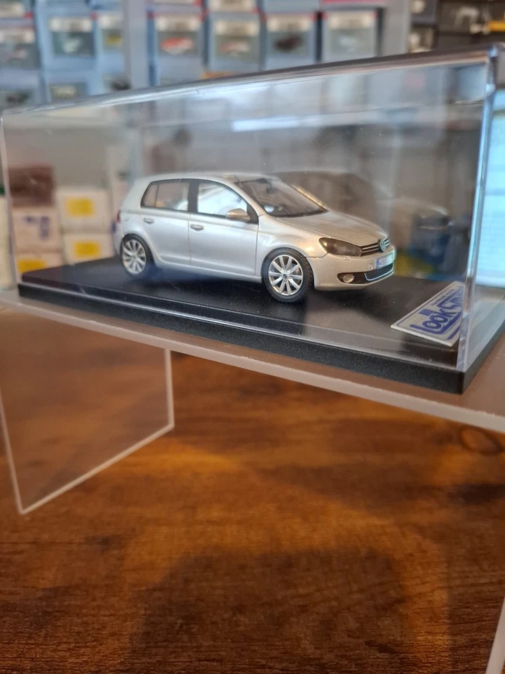 Look Smart 1.43 Volkswagen Golf VI - Silver - Image 2 of 4