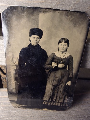 Antique 1800s Tintype Two Victorian Women Mother Daughter Mourning Dress