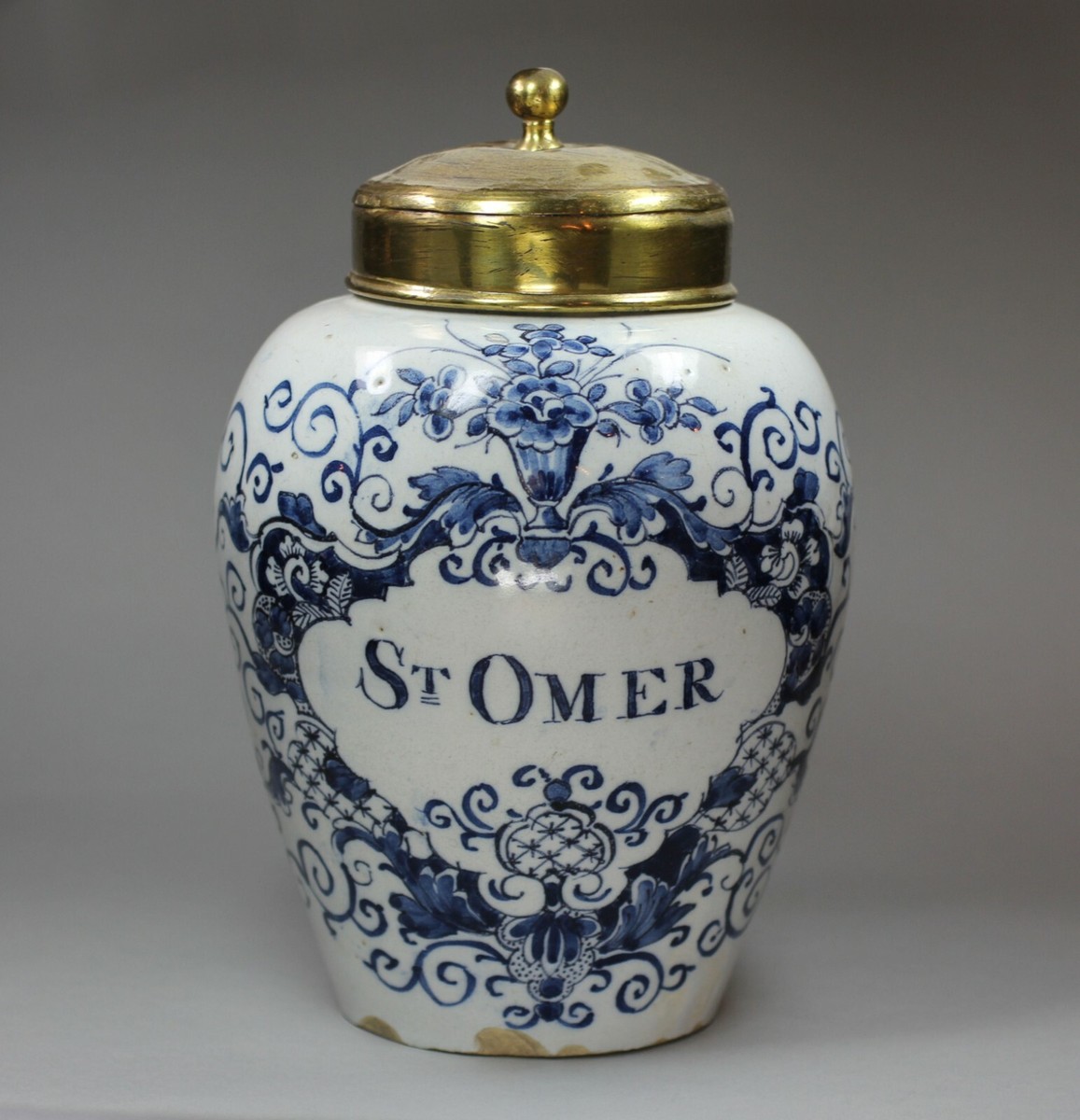 Dutch Delft blue and white tobacco jar, 18th century