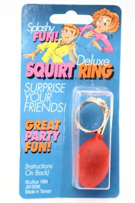 Vintage Collectible 1998 Loftus Deluxe Squirt Ring Prank Magic Trick
