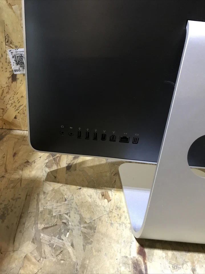 Apple iMac A1224 Mid 2007 Core 2 Duo 20”  250GB 4GB RAM  No OS - Image 4 of 4