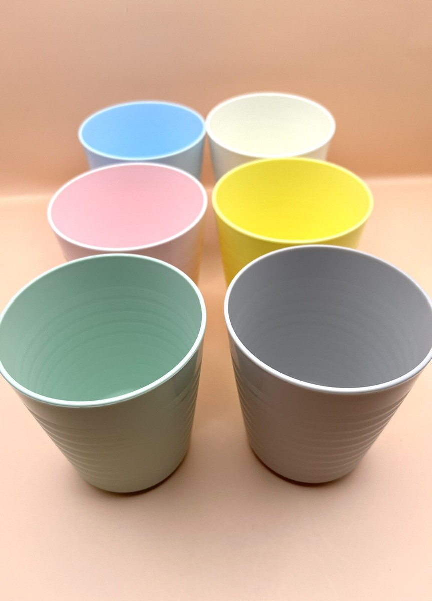 Juego De Cubiertos De Plástico: Práctico Y Versátil