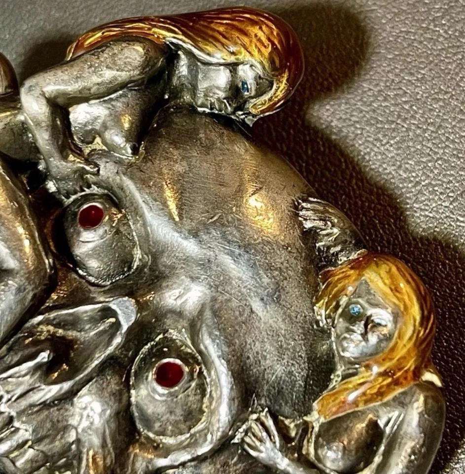 Пояс мотоциклиста 90-х Buckles Of America Masterpiece Collection оловянная эмаль череп 3 дюйма - Изображение 2 из 4