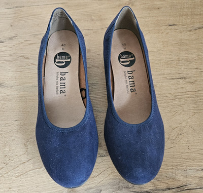 Bama Pumps Gr. 40 in blau Wildleder - ungetragen