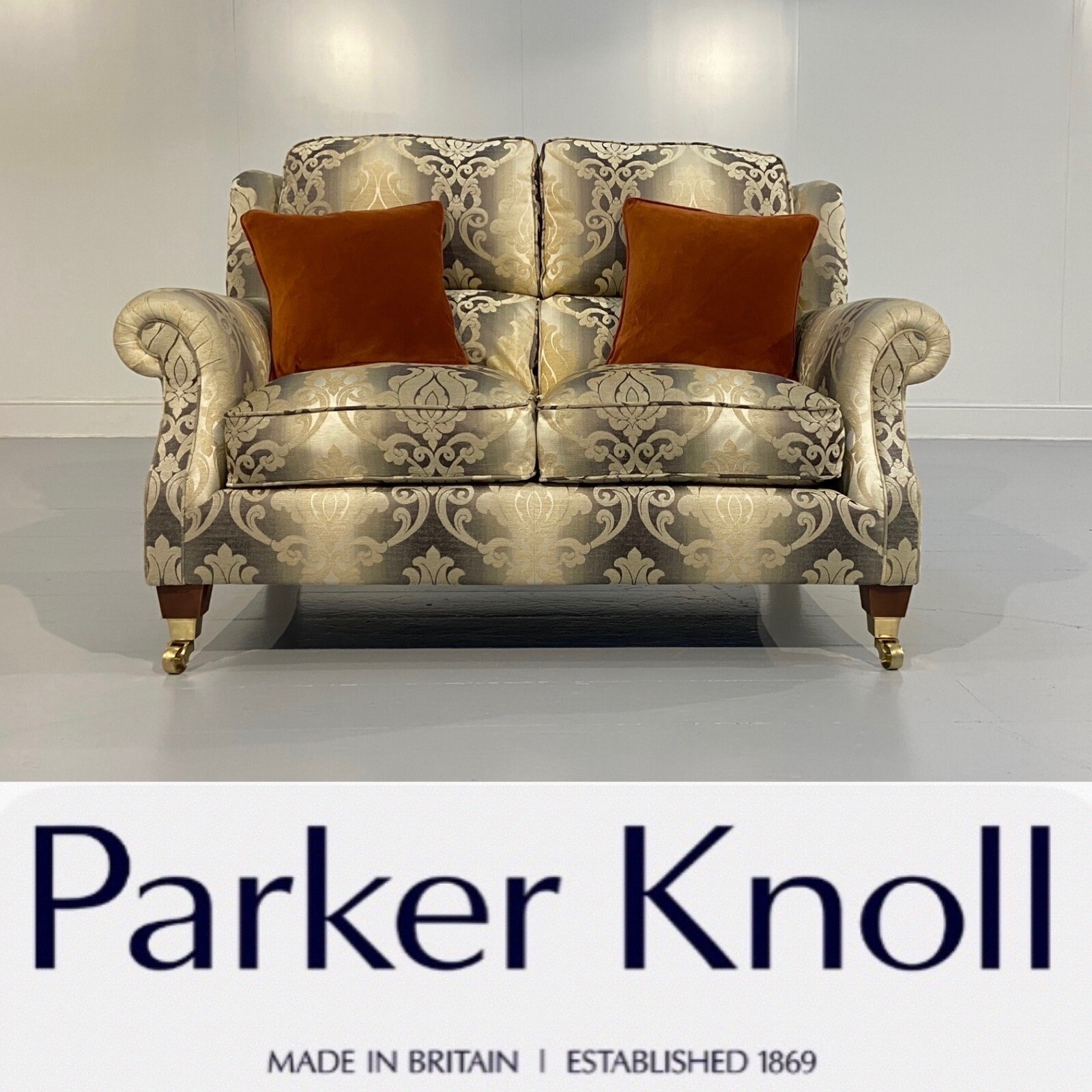 RRP£2800Current ModelHandmade Parker Knoll Henley/Oakham 2 Seat High