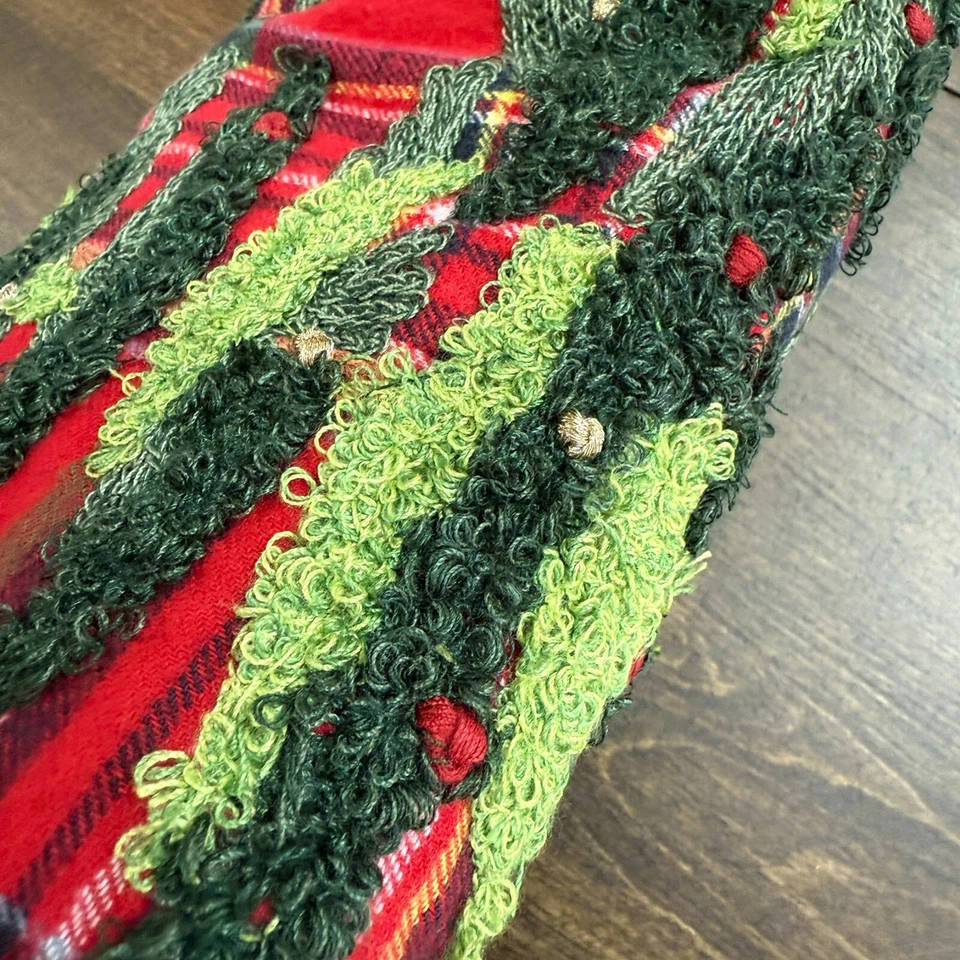 POTTERY BARN ELLIOT PLAID EMBROIDERED COTTON TABLE RUNNER, 18" x 108" ~ RED - Image 4 of 4