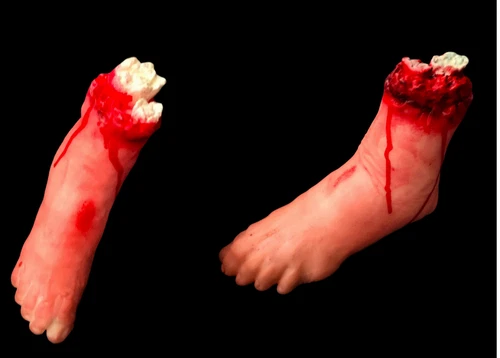 2pc Realistic Severed Bloody Rubber Feet Foot Fake Foot Prop Halloween Bloody