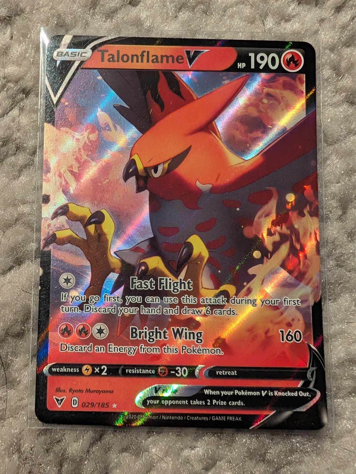 Talonflame V 029/172 Holo Pokémon 2020 Vivid Voltage NM/M