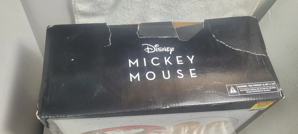 Gofrera eléctrica Intertek con forma de Mickey Mouse de Disney Foto 2 de 4