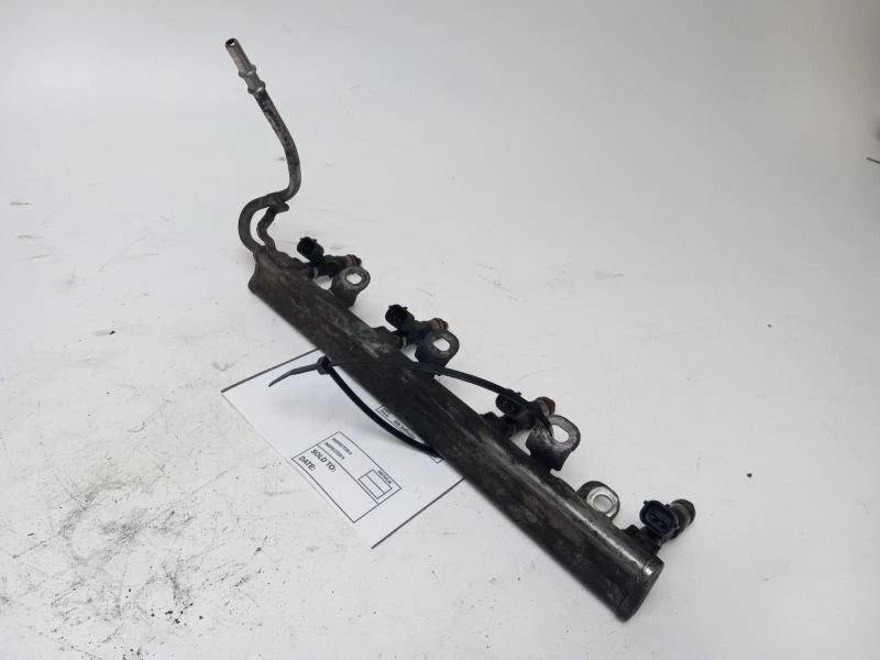 Nissan Rogue Fuel Rail 2008-2015 Foto 4 de 4