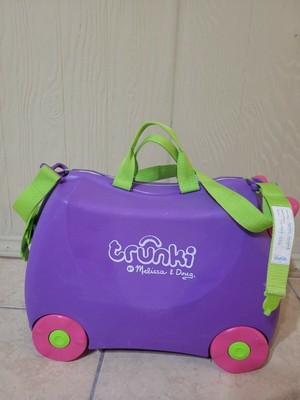 tote with wheels