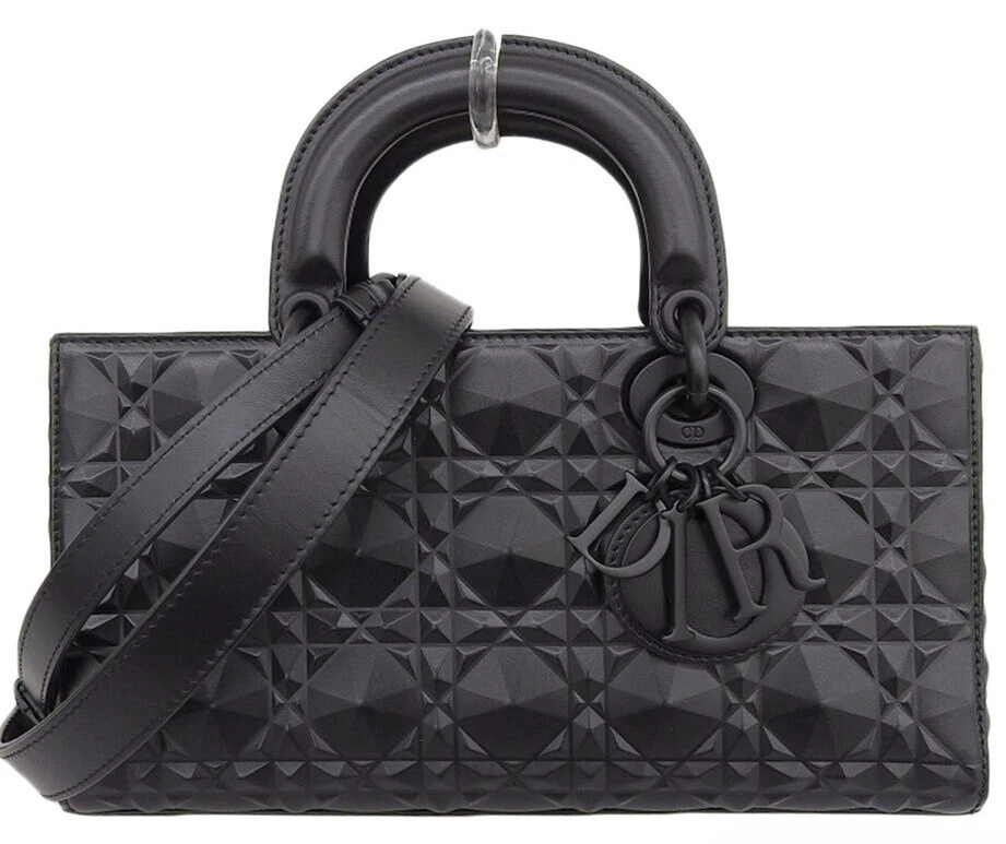 Sac Dior Lady Dior 3Way Medium en cuir noir   sac à main, épaule et bandoulière