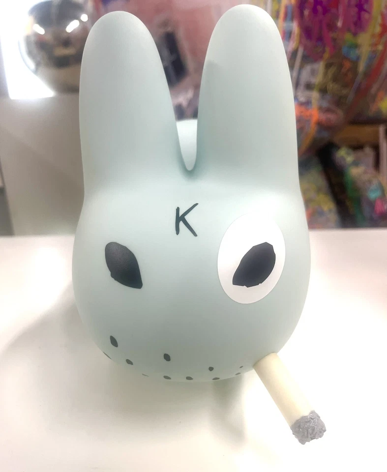 Frank Kozik SIGNED 2005 Kidrobot 10" Powder Blue Labbit LE500. AUTOGRAPHED NIB - Image 3 of 4