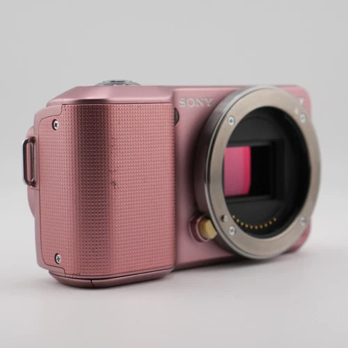 Sony Alpha NEX-3N 16.1 MP Digital Camera With 16-50mm F/3.5-5.6 PZ OSS Lens Pink - Picture 4 of 5