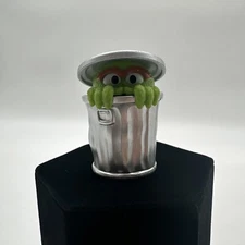 Just Play: Sesame Street - Neighborhood Friends - Posable Oscar-3In….104