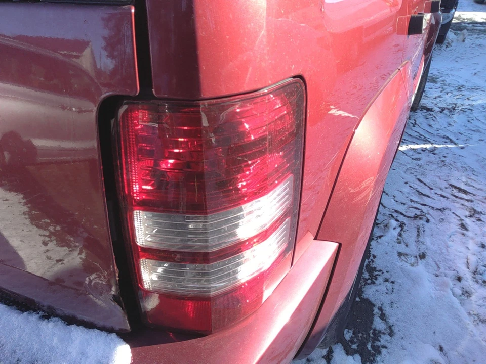 12 JEEP LIBERTY Tail Light Assembly - Image 2 of 3