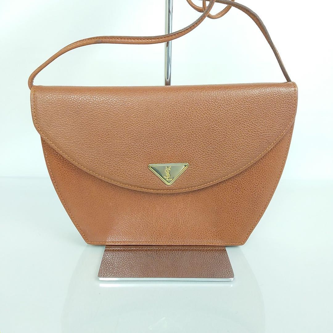 Borsa a tracolla Yves Saint Laurent Cassandra triangolo logo pelle marrone moda