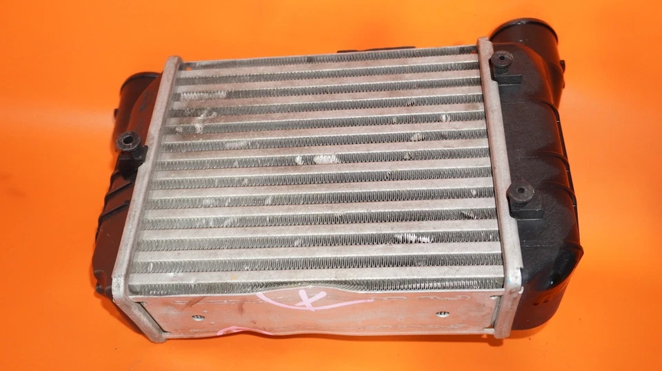 Intercooler AUDI A4 1999 2000 2001 058145805B OEM Foto 3 de 4