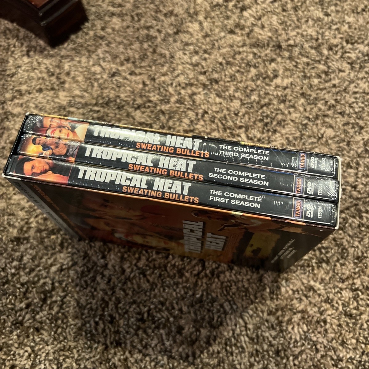 Tropical Heat: Sweating Bullets: Complete Series (DVD, 2008