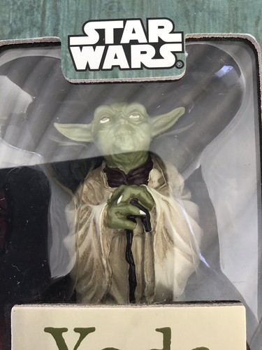 Star Wars Darth Vader And Yoda Figures With Books. Vader Is Sealed - Picture 6 of 6