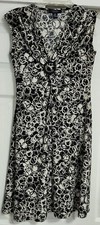 Chaps Women's Petite Small Black/Cream Sleeveless V Neck Dress W/Buckle Accent