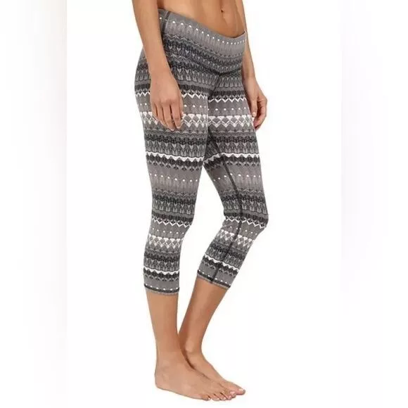 Alo Yoga Airbrush Capri Arctic Natural 3/4 Length Leggings Workout