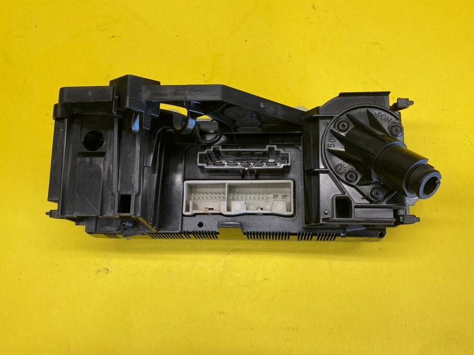 VOLKSWAGEN PASSAT 2006-2010 UNIDAD DE TEMPERATURA DE CONTROL DE CLIMA CALEFACCIÓN OEM Foto 3 de 4